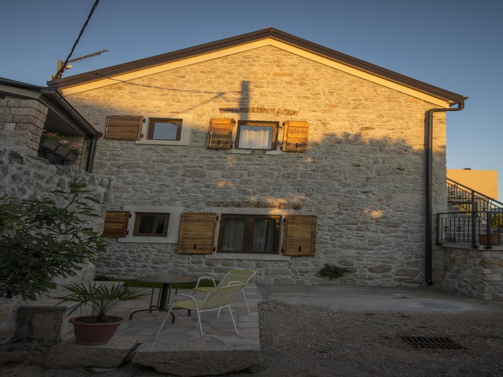 Apartments Punta Starigrad Paklenica Bagian luar foto
